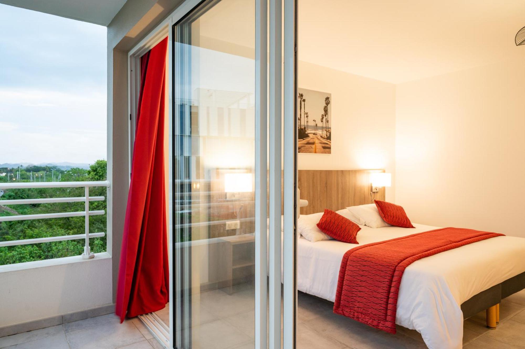 B&B Home Fort-De-France Marina Kültér fotó